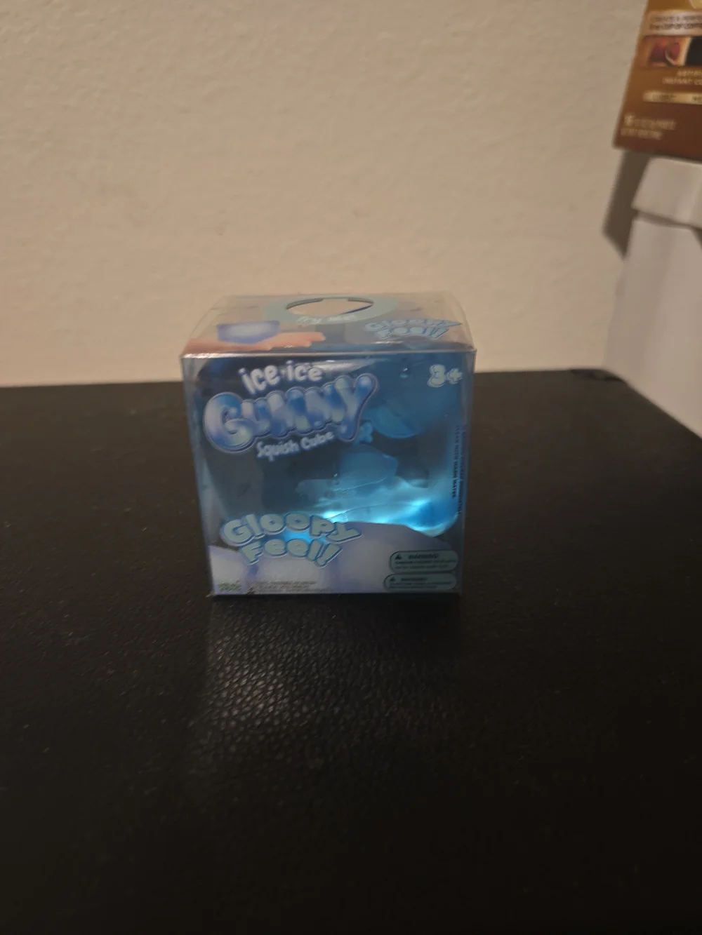 Ice Ice Gummy Squish Cube - Blue